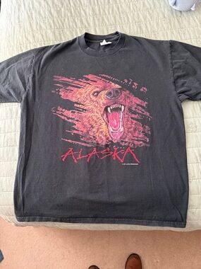 Alaska Graphic Bear Black Men's T-Shirt